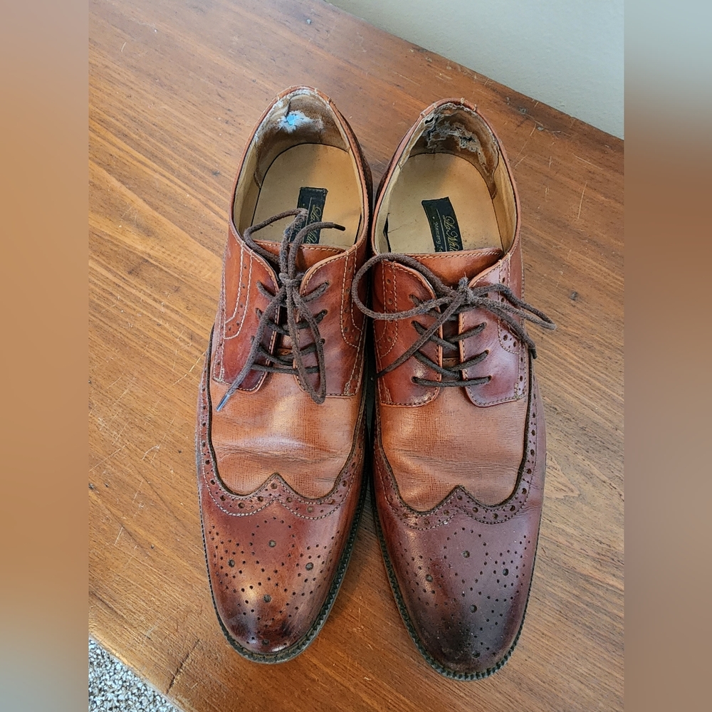 Men's Brown Wing Tip Shoes